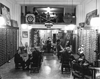 Van Degrift's shoe store, 1933